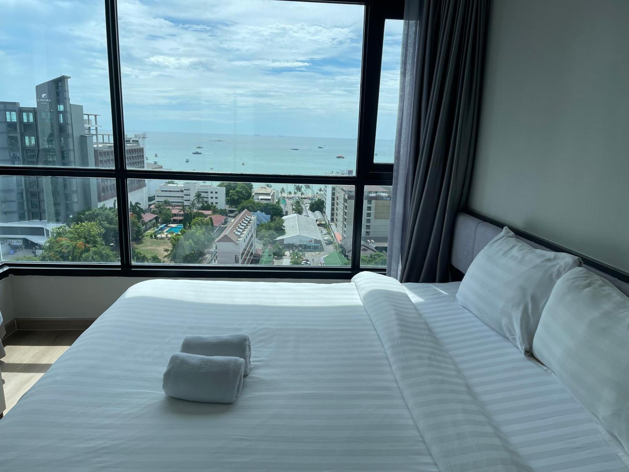 The Base Pattaya By Feng Apartment ภายนอก รูปภาพ